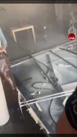 #нампишут 😳В Ялте на Приморском пляже взрыв в магазине.