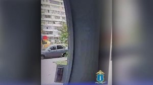 😱 В подъезде избили и ограбили 77-летнюю пенсионерку  В минувшую субботу на Отрадной мужчина напал