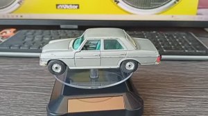 Mercedes benz 240d corgi 1:43