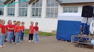 Интересный флешмоб в исполнении воспитанников группы "Ягодка " детского сада "Родничок "