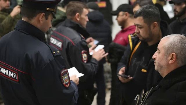 Эксперты рассказали о последствиях запрета диаспор в России.