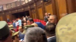 В парламенте Армении произошла драка после выступления члена оппозиционной фракции «Армения».