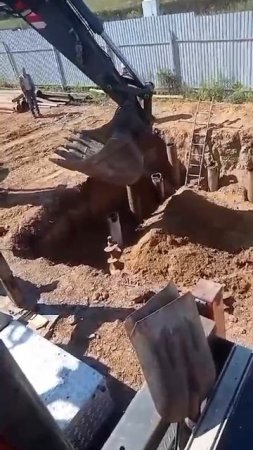 Шуточное видео с забивкой шпунта