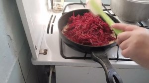 Борщ с молодой капустой и фасолью
