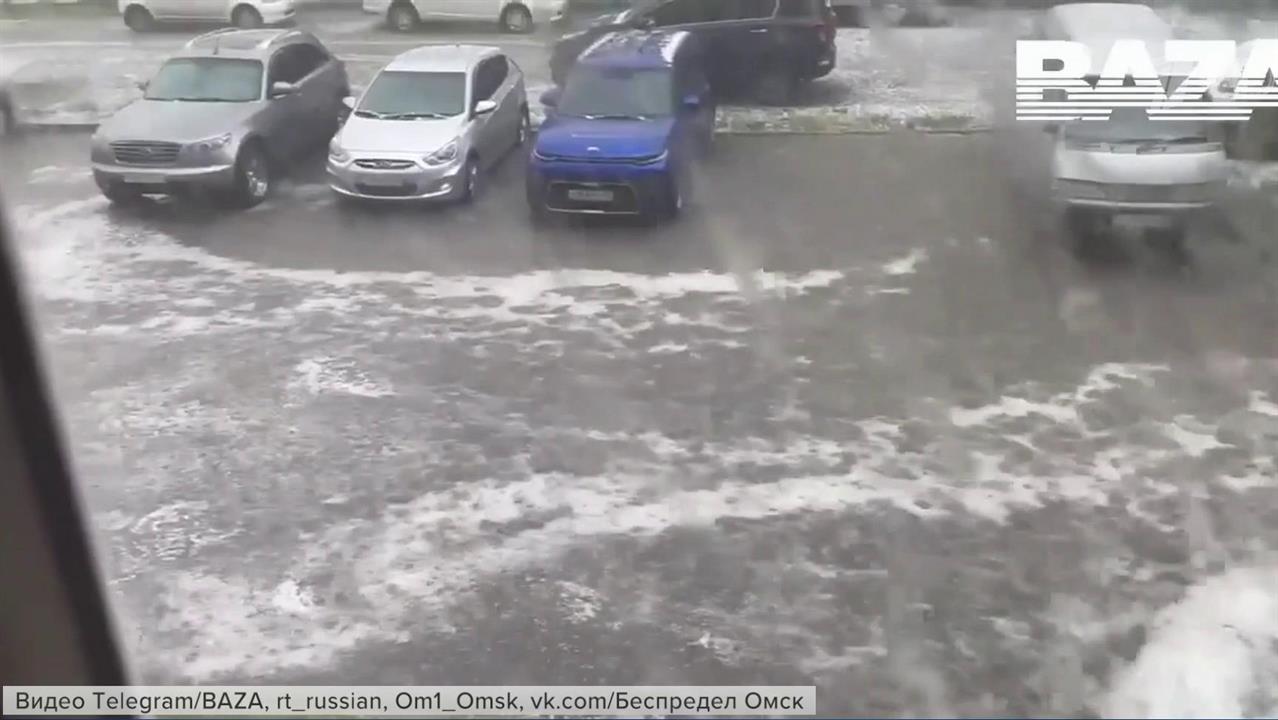 На Омск обрушился сильнейший ливень