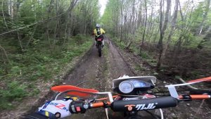 Катаюсь на мотоцикле