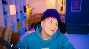 Милс Кел PLAY - ЗАБРОШЕННАЯ ШКОЛА с ПРИЗРАКАМИ 👻 Истории из ШКОЛЫ