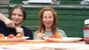 Отдых в деревеньки клубничка в шоколаде