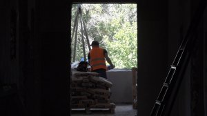 Ремонт новыми силами: со сменой подрядчика в участковой больнице Гиганта работа закипела