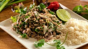 Тайский салат с курицей