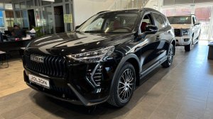 HAVAL Jolion в комплектации Premium черный салон красный 4WD