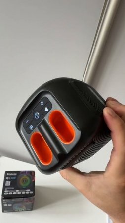 Автоматически отключается