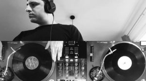 CHAMPION SOUNDZ – 1hr Jungle_DnB Mix – 100_ VINYL