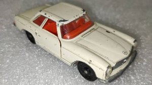 Модель автомобиля коллекционная 1:43 Mercedes 280 SL Германия