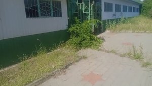 просто заброшенный и пустой рынок