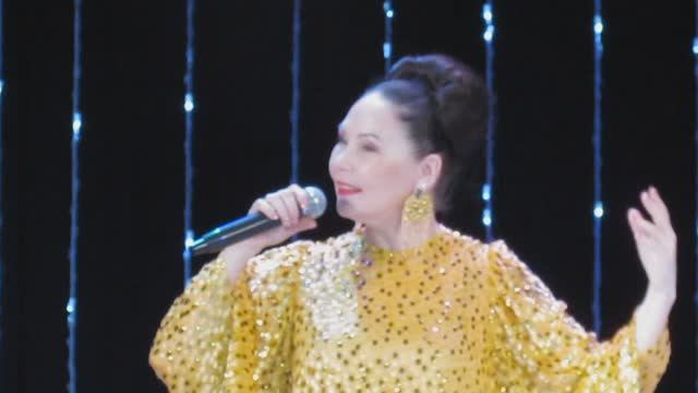 августа уляндина и анс. "ярды"