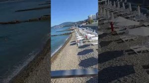 утром на пляже в Сочи