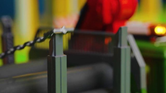 Игрушки-бетоносмесители и строительные краны  Развивающие машинки для детей