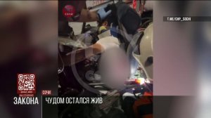 Водитель легковушки уснул за рулем и на высокой скорости врезался в стену в Сочи