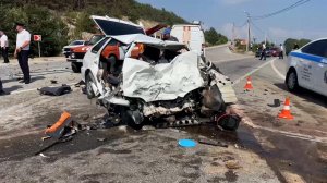 Появились кадры с места ДТП под Севастополем, где погибли четыре девушки