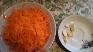 Как приготовить морковь с чесноком