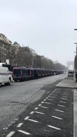 на европолиДЗаев ЕСТЬ деньги а на цЭуропЭйцИв денег нет но вы держитесь