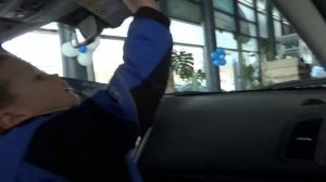 Мистер Макс • Mister Max - ВЛОГ в автосалоне (1)