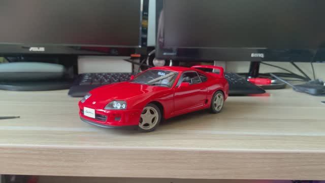 Обзор модели Toyota Supra в масштабе 1/18 от Solido