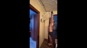 Подтягивания с резиной
