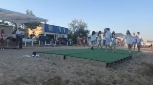 Летний вечер возле моря: общаемся, расслабляемся, сил набираемся...