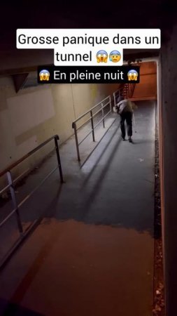 Ночью в переходе!