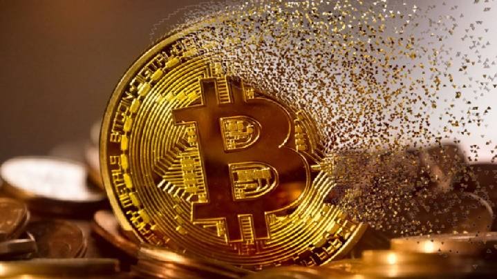 Курс биткоина обновил исторический максимум, поднявшись выше $112 тыс.