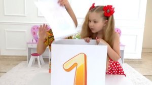 Диана и Рома Диана и Рома учат алфавит и счет