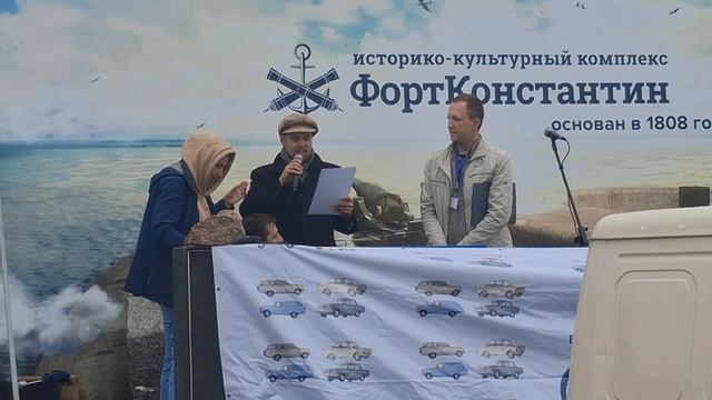 Москвичи на москвичах