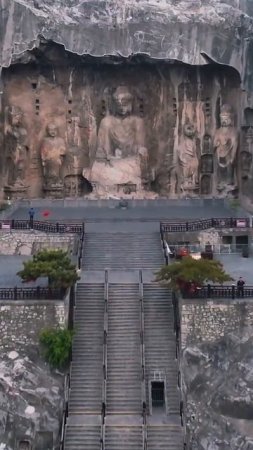 Лунмынь