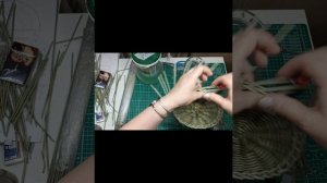 Формирование валика на плетеном донышке