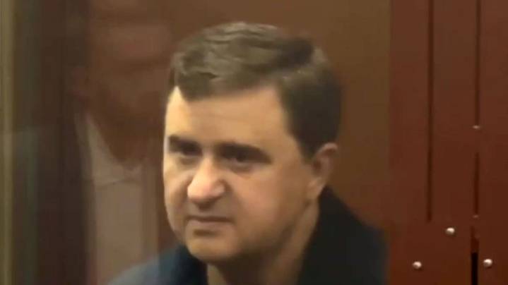 В Саратове аэропорт временно закрыт для полетов
