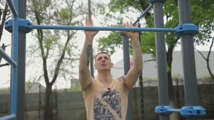 Урок 3: Турники, брусья, шведская стенка.