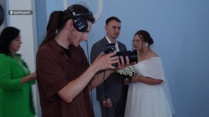 В барнаульском Дворце бракосочетания в праздник одновременно поженились пять пар