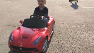 НОВАЯ МАШИНА Ferrari New Cars Kids Car Race ЭЛЕКТРОМОБИЛЬ и ГИРОСКУТЕР Гонки Машинки Детей