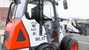 Polar Badger WL 35 - сочлененный универсальный мини-погрузчик. АиСТ - официальный дилер Polar Badger