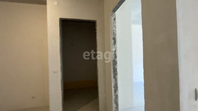 8923952