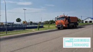 На улице Октябрьской в Мензелинске начали снимать старое асфальтовое покрытие.