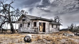 Страшная история. -Заброшенный  дом.