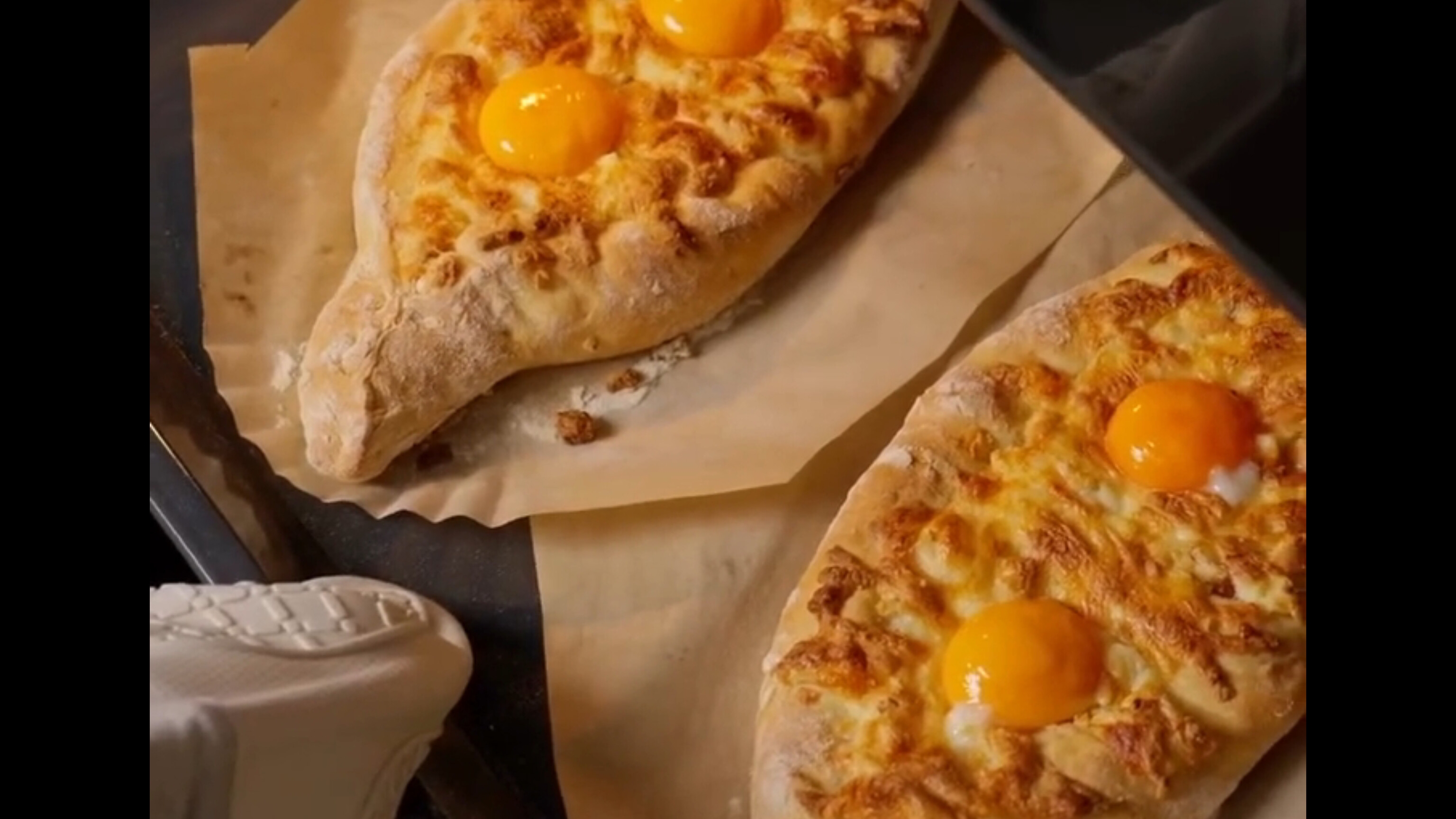 Хачапури по-аджарски...🍕🧀😋    Рецепт в описании ✍️