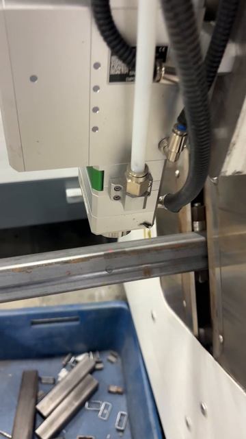 В производстве. #hal4x4 #uaz #pickup #uazpickup смотреть онлайн