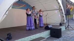 ,, Любовь однажды постучится в твою дверь,,