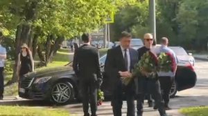 Прощание с экс-министром транспорта Романом Старовойтом проходит в московской ЦКБ.