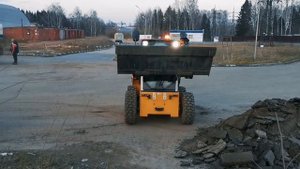 Мини-погрузчики Liugong CLG 375B и 385В в работе по обустройству дорог.  АиСТ,  www.liugong43.ru.