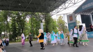 "Земля, Труд, Праздник": Татарский обрядовый танец в честь Сабантуя
